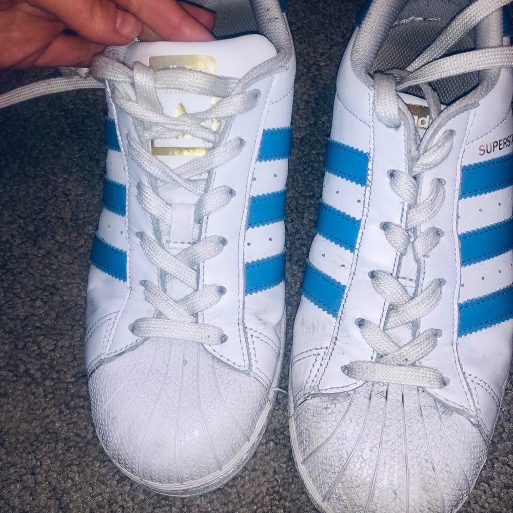 Adidas tennis shoes